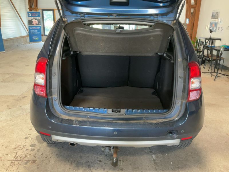 Dacia Duster 1.5 dCi SL Black Touch 4x2 2017 – снимка 10