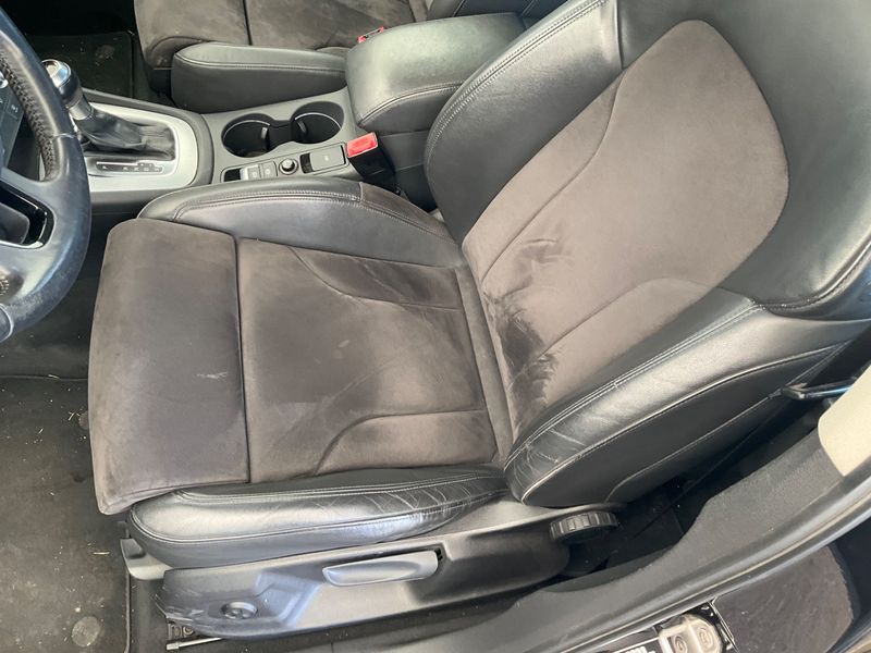 Audi Q3 2.0 TFSI quattro 2012 – снимка 26