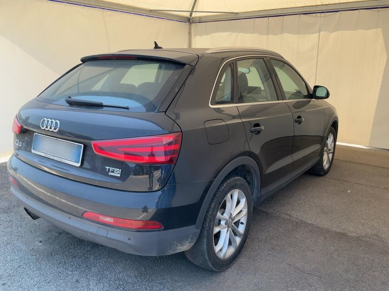 Audi Q3 2.0 TFSI quattro 2012 – снимка 8