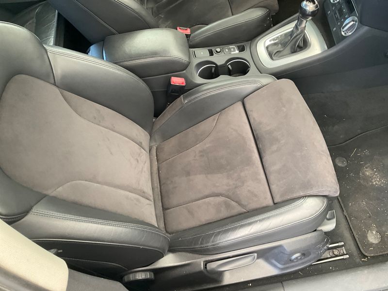 Audi Q3 2.0 TFSI quattro 2012 – снимка 22