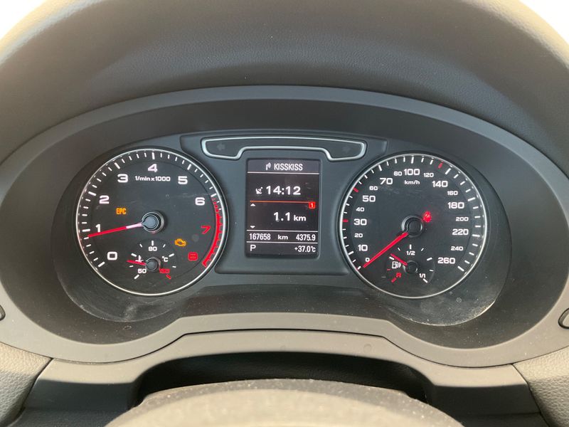 Audi Q3 2.0 TFSI quattro 2012 – снимка 19