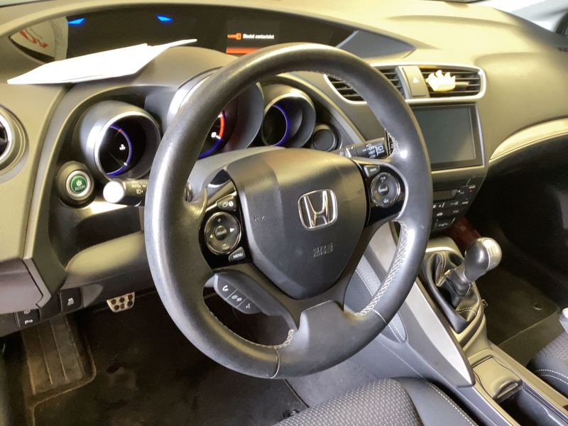 Honda Civic 1.6 DTEC Lifestyle 2017 – снимка 18