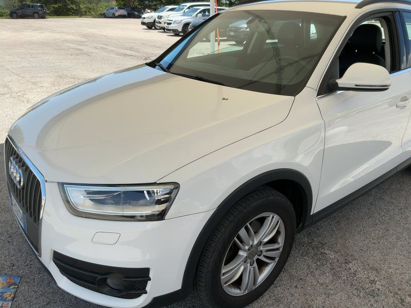Audi Q3 2.0 TFSI quattro 2015 – снимка 2