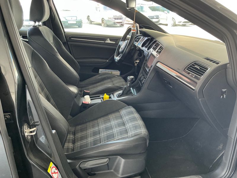 Volkswagen Golf VII 2.0 TDI GTD BlueMotion Tech 2014 – снимка 16