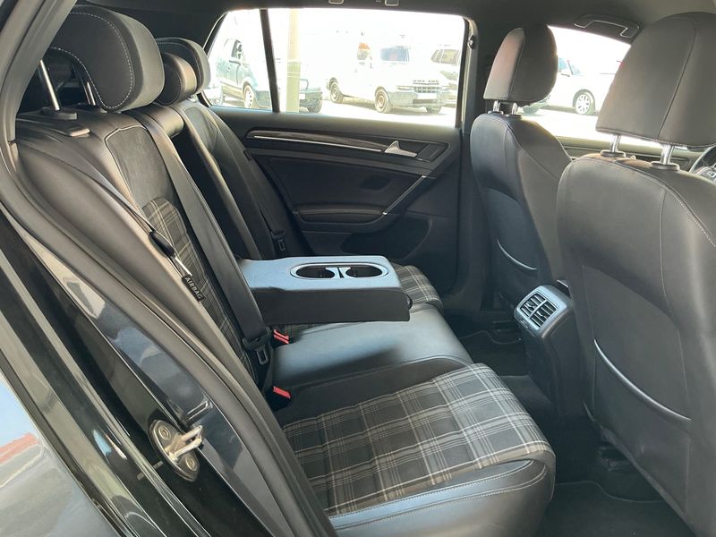 Volkswagen Golf VII 2.0 TDI GTD BlueMotion Tech 2014 – снимка 19