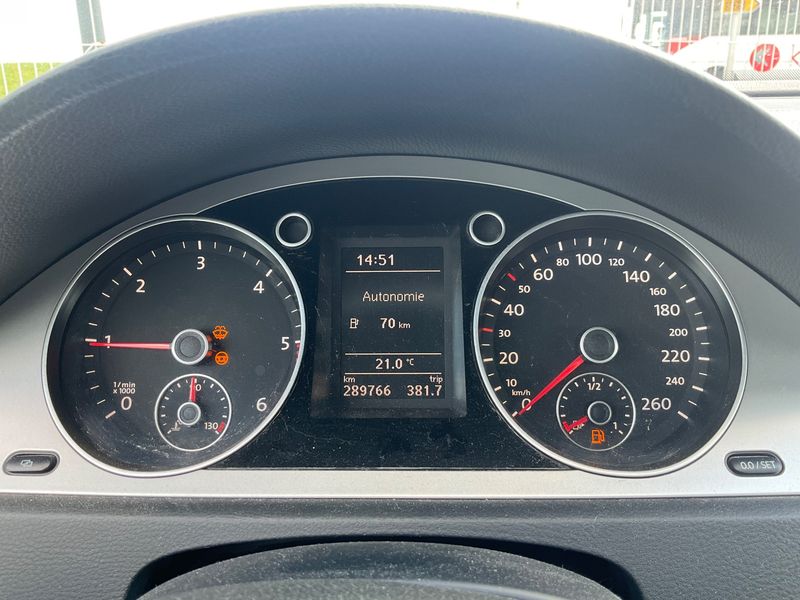 Volkswagen Passat 2.0 TDI Comfortline 2009 – снимка 4
