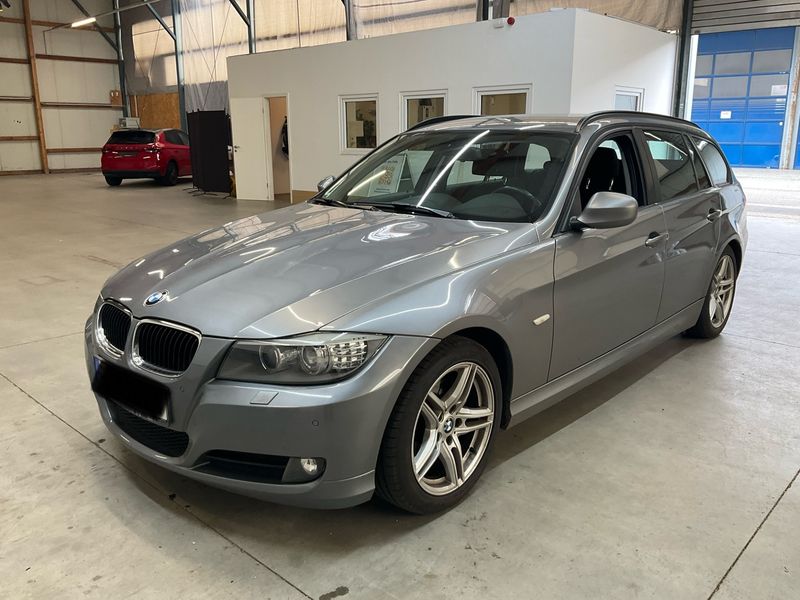 BMW 3er 320i 2012 – снимка 1