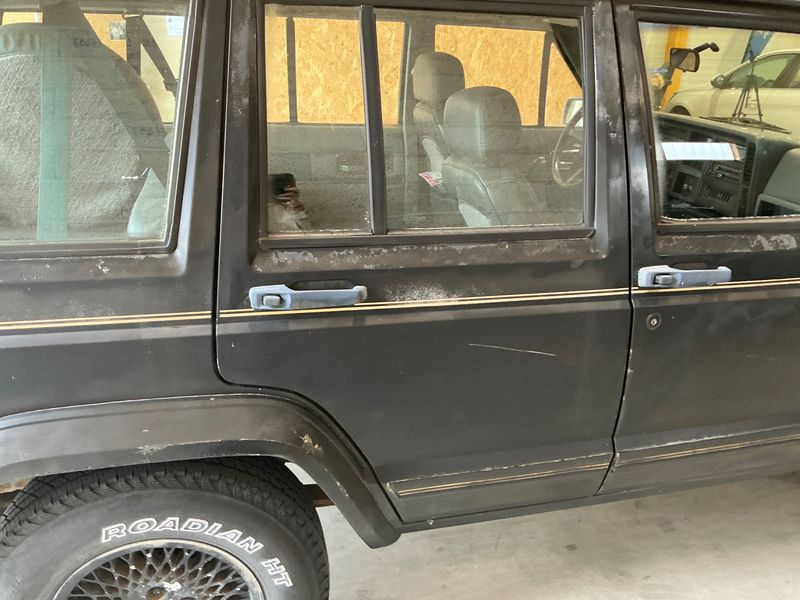 Jeep Cherokee 4.0 Limited 1990 – снимка 25