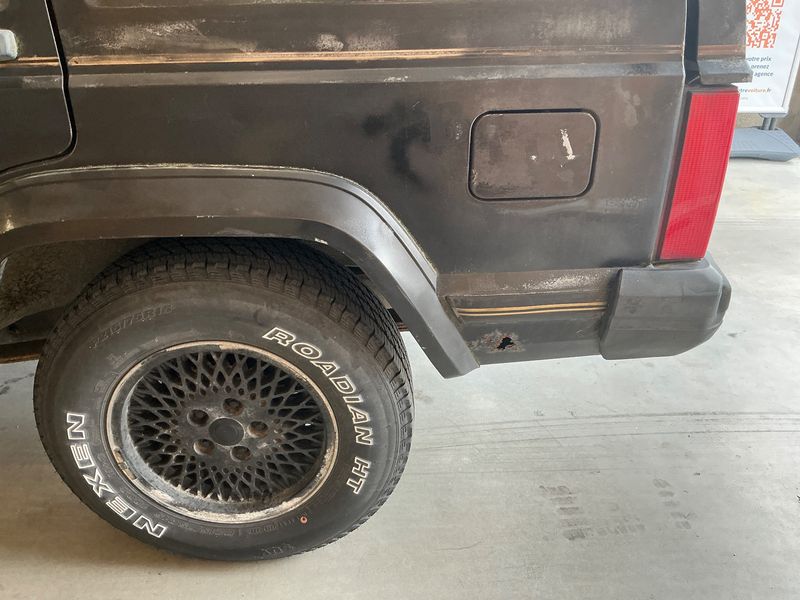 Jeep Cherokee 4.0 Limited 1990 – снимка 30