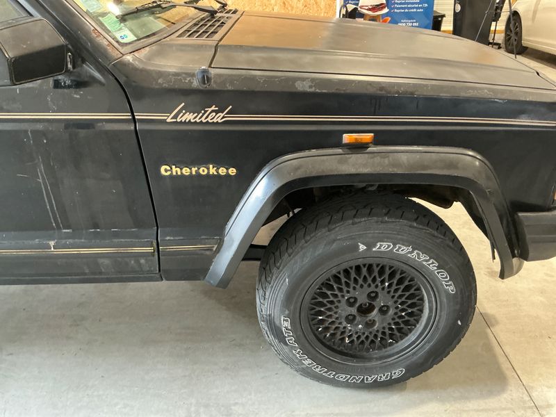Jeep Cherokee 4.0 Limited 1990 – снимка 22