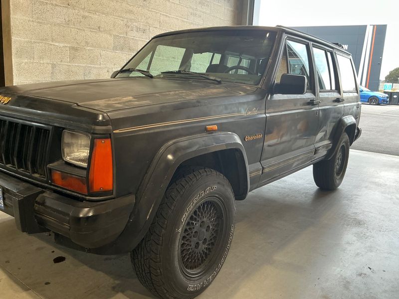 Jeep Cherokee 4.0 Limited 1990 – снимка 2