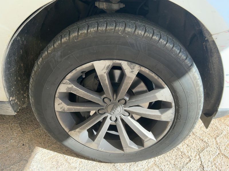 Audi Q5 2.0 TDI quattro 2013 – снимка 11