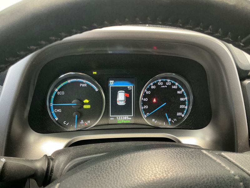 Toyota RAV 4 2.5 Hybrid Executive 2017 – снимка 19