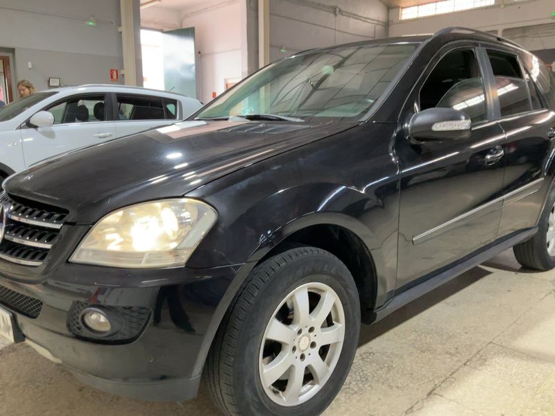 Mercedes-Benz M-Klasse ML 320 CDI Edition 10 2007 – снимка 2