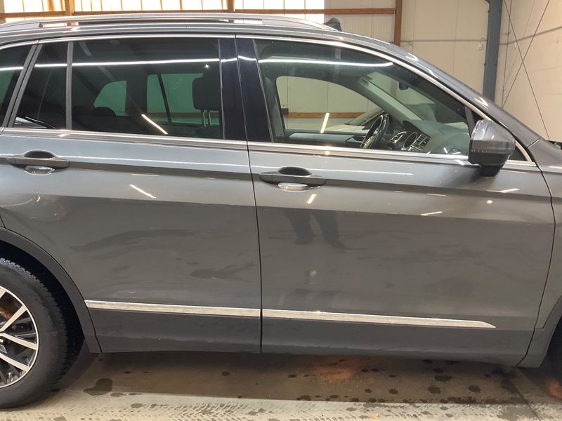 Volkswagen Tiguan 2.0 TDI Comfortline BlueMotion Tech 2016 – снимка 10