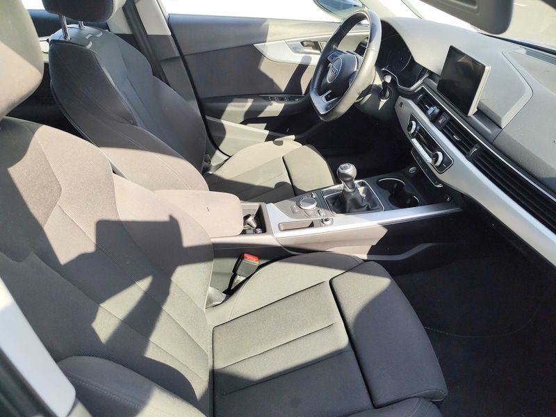 Audi A4 2.0 TDI Sport 2016 – снимка 10