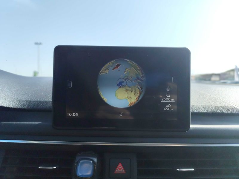 Audi A4 2.0 TDI Sport 2016 – снимка 13