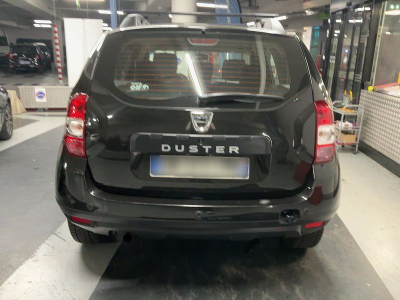 Dacia Duster 1.2 TCe Laureate 4x2 2014 – снимка 7