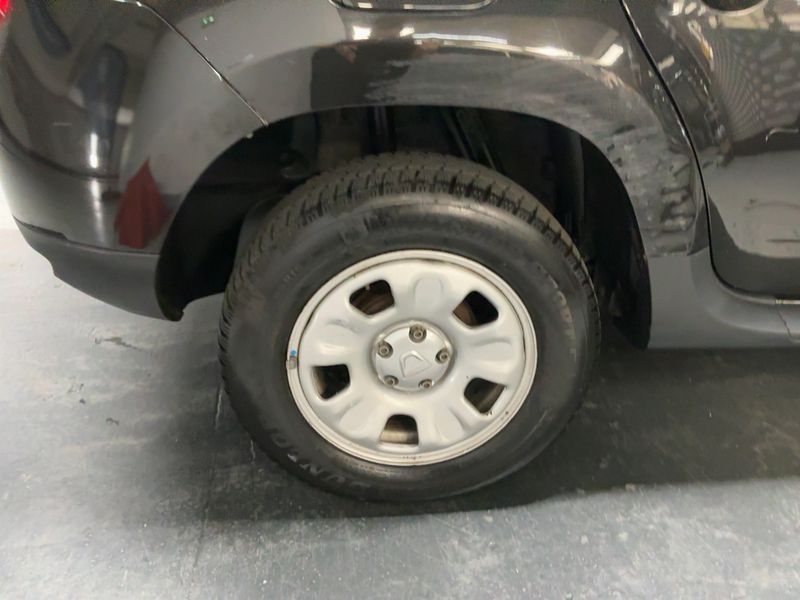 Dacia Duster 1.2 TCe Laureate 4x2 2014 – снимка 9