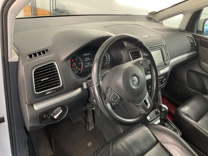 Volkswagen Sharan 2.0 TDI Highline BlueMotion Tech 2012 – снимка 46