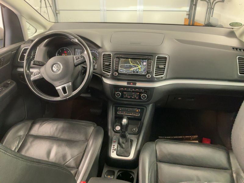 Volkswagen Sharan 2.0 TDI Highline BlueMotion Tech 2012 – снимка 17
