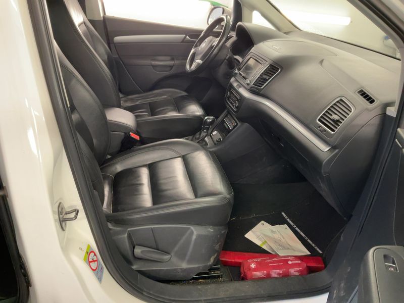 Volkswagen Sharan 2.0 TDI Highline BlueMotion Tech 2012 – снимка 16