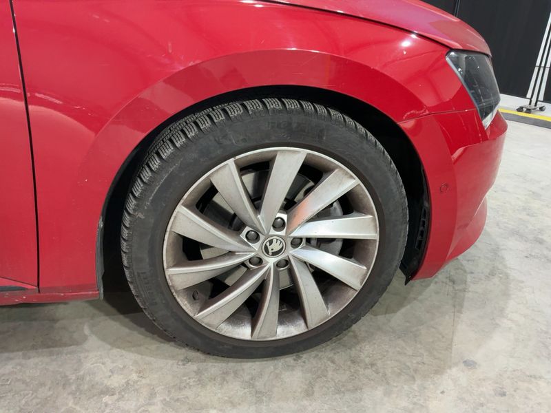 Skoda Superb 2.0 TSI SportLine 4x4 2019 – снимка 11