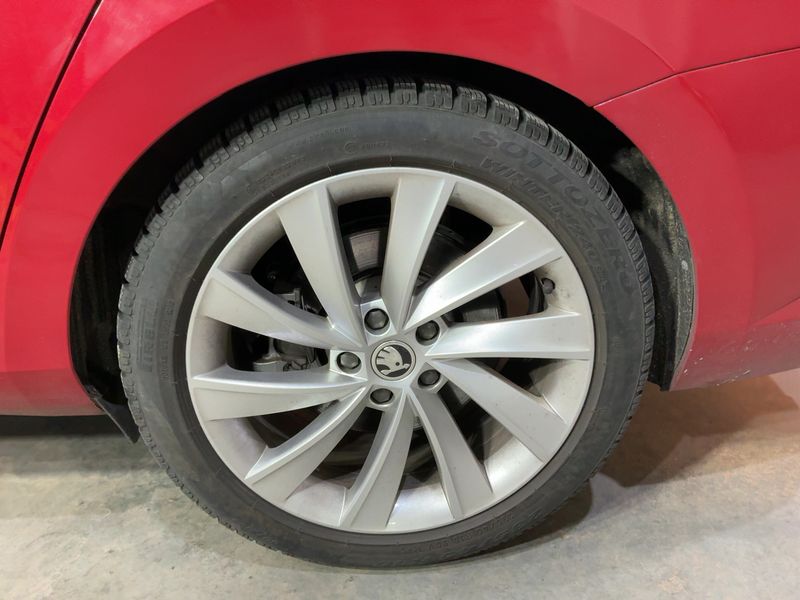 Skoda Superb 2.0 TSI SportLine 4x4 2019 – снимка 5
