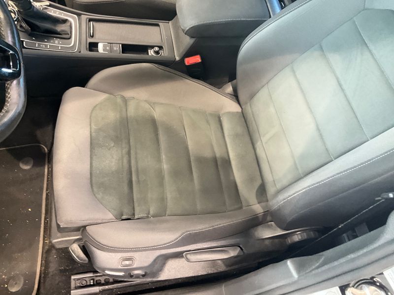 Volkswagen Golf VII 2.0 TDI Highline BlueMotion Tech 2020 – снимка 28