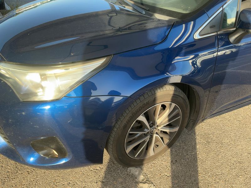 Toyota Avensis 2.0 D-4D Advance 2016 – снимка 2