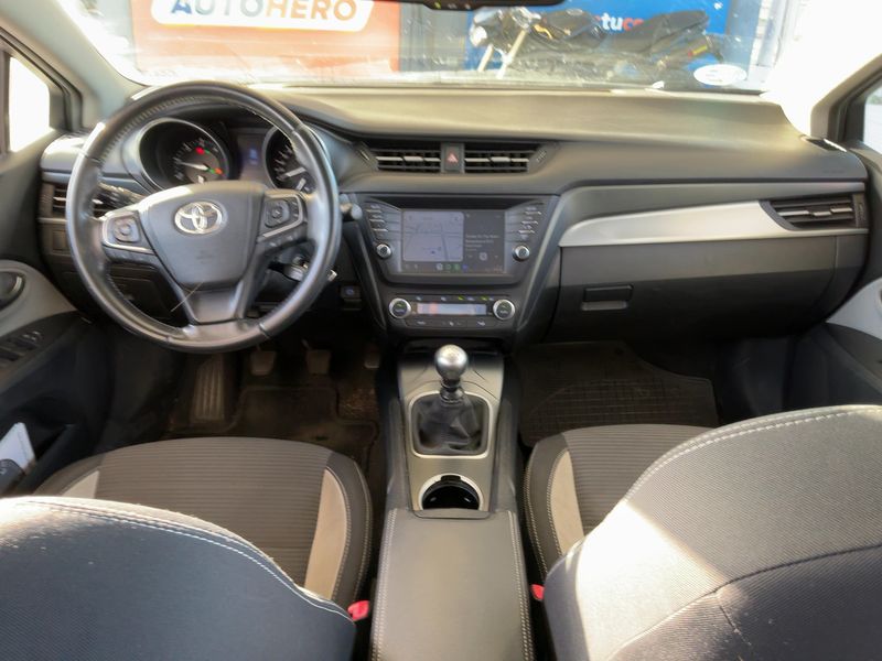 Toyota Avensis 2.0 D-4D Advance 2016 – снимка 17