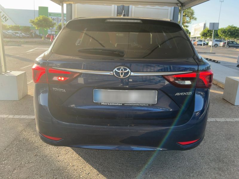 Toyota Avensis 2.0 D-4D Advance 2016 – снимка 7
