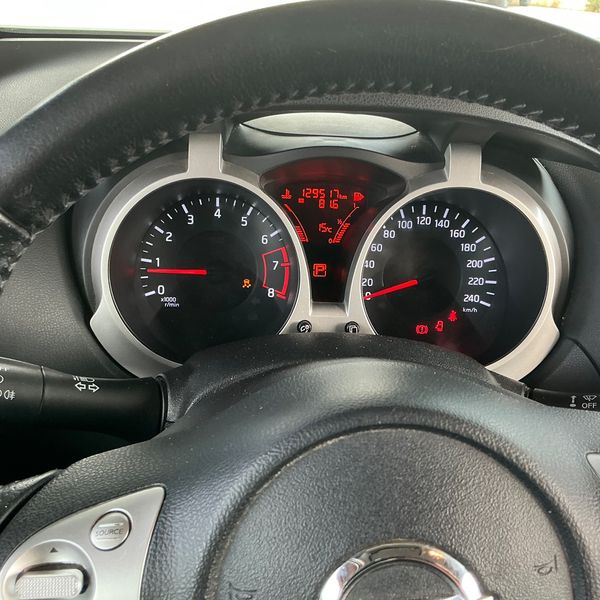 Nissan Juke 1.6 Acenta 2013 – снимка 18