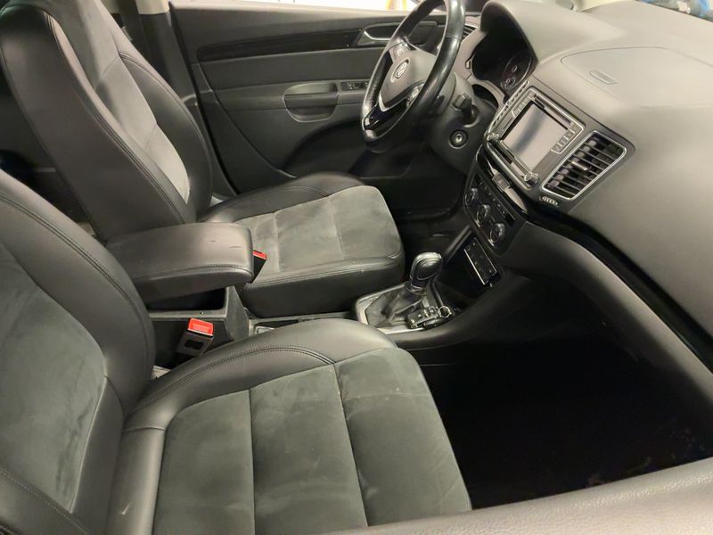 Volkswagen Sharan 2.0 TDI Highline 4Motion BlueMotion Tech 2018 – снимка 17