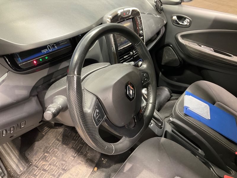 Renault Zoe electric drive 43 kW Intens 2018 – снимка 36
