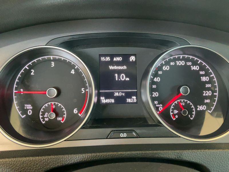 Volkswagen Golf VII 1.6 TDI Trendline BlueMotion Tech 2015 – снимка 19