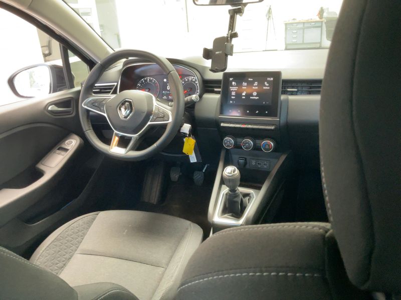 Renault Clio 1.0 TCe Business 2020 – снимка 17