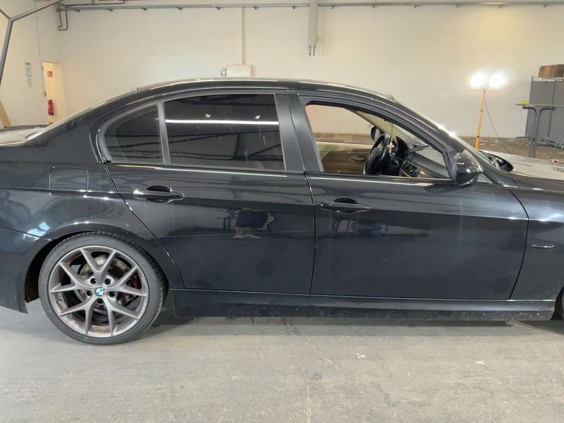 BMW 3er 325i 2009 – снимка 10