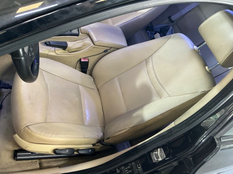 BMW 3er 325i 2009 – снимка 43