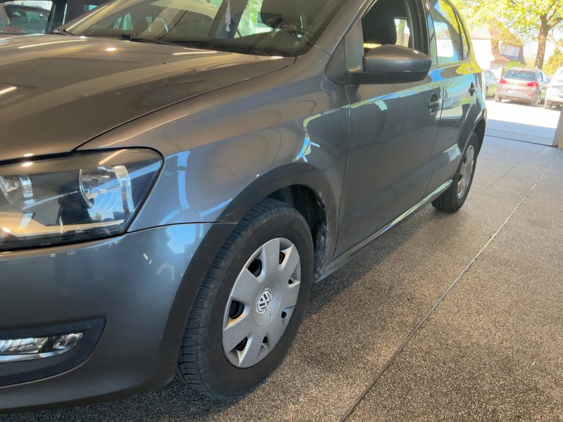 Volkswagen Polo 1.2 TSI Highline 2014 – снимка 2
