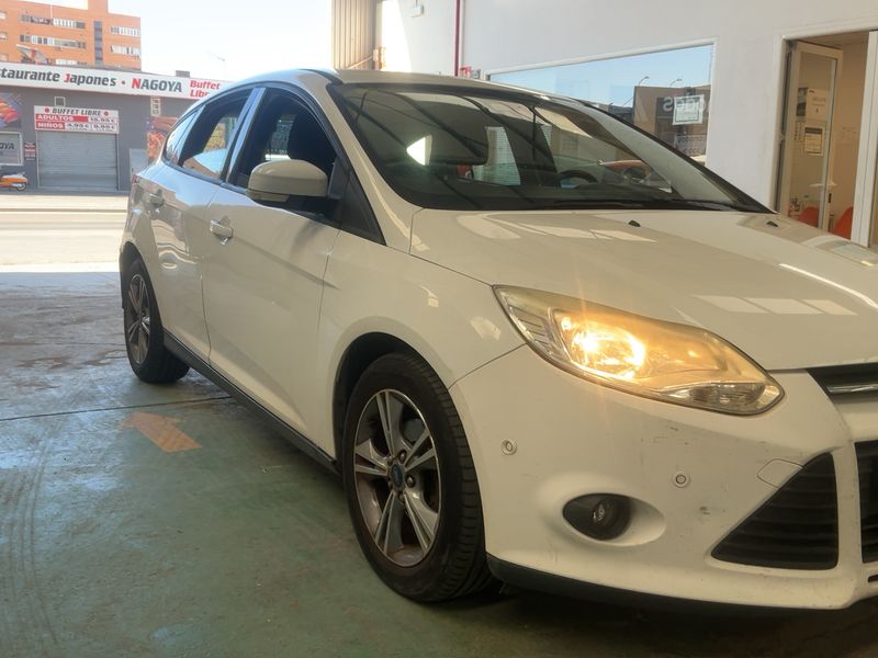 Ford Focus 1.0 EcoBoost Edition 2013 – снимка 12