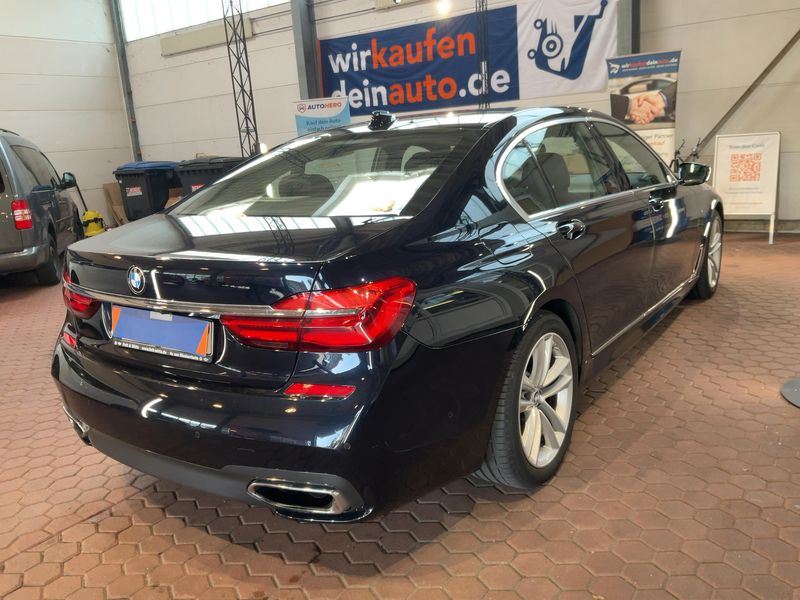 BMW 7er 750i L xDrive 2016 – снимка 8