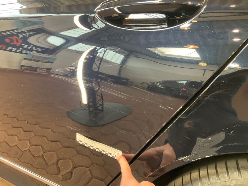 BMW 7er 750i L xDrive 2016 – снимка 22