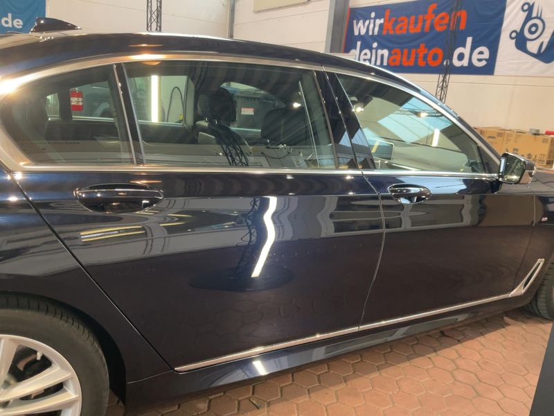 BMW 7er 750i L xDrive 2016 – снимка 10