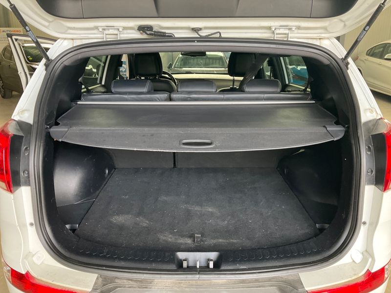 Kia Sportage 2.0 CRDi Revelation 4WD 2015 – снимка 32