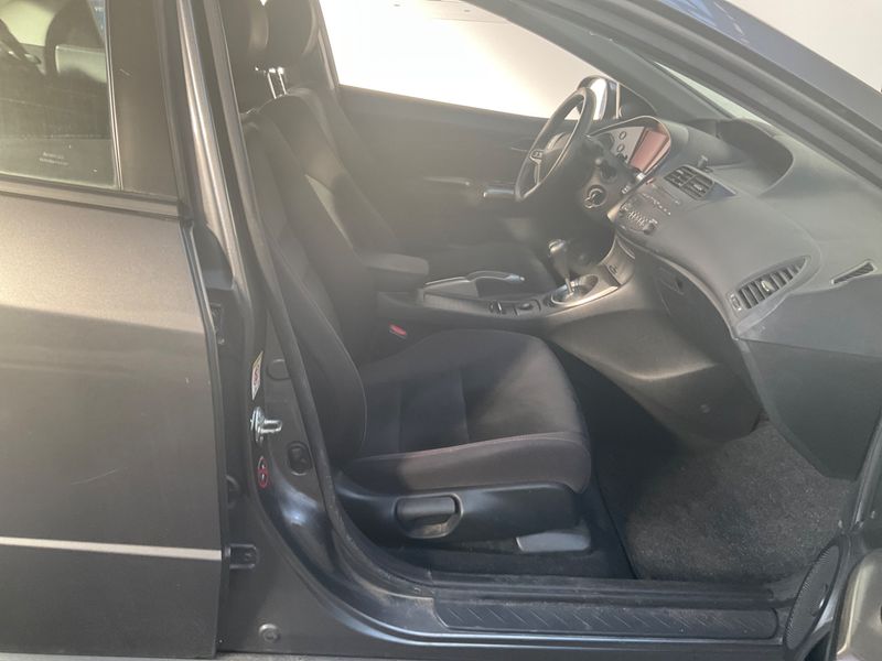 Honda Civic 2.2 CTDI Virtuose 2010 – снимка 3
