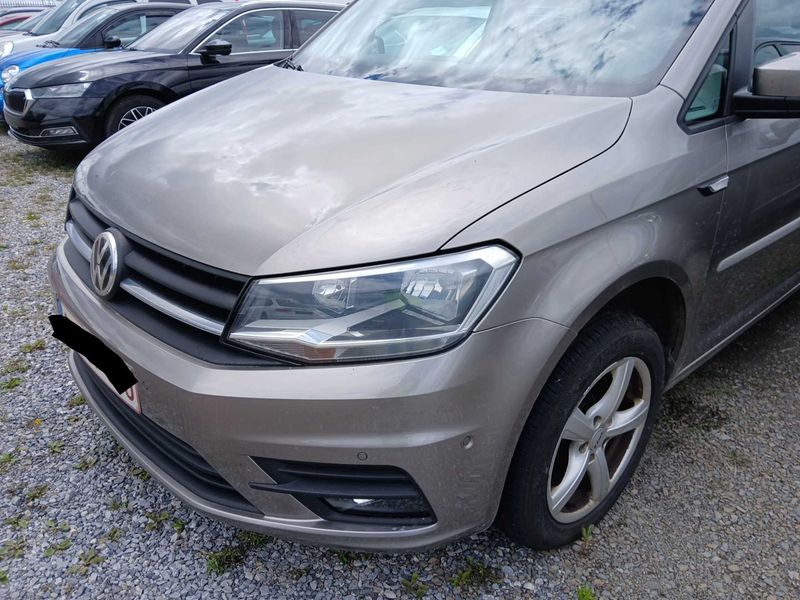 Volkswagen Caddy 2.0 TDI Maxi Trendline BlueMotion Tech 2018 – снимка 2