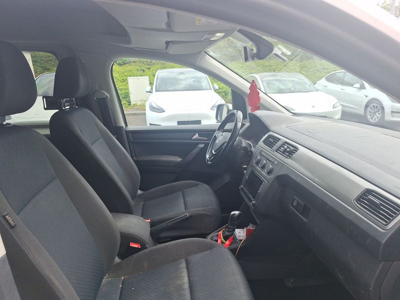 Volkswagen Caddy 2.0 TDI Maxi Trendline BlueMotion Tech 2018 – снимка 15