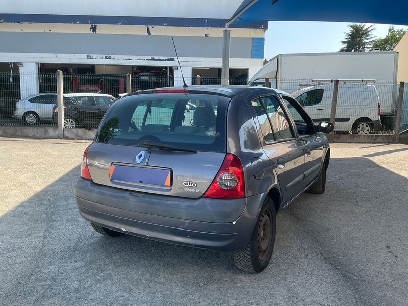Renault Clio 1.2 LPG Campus 2006 – снимка 2