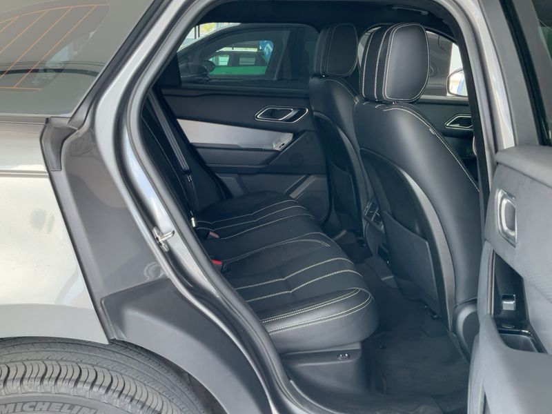 Land Rover Range Rover Velar 2.0 Diesel S R-Dynamic 2019 – снимка 19